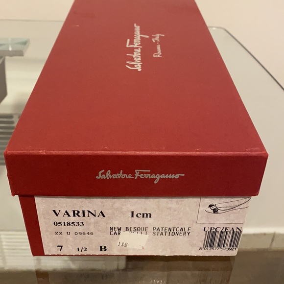 Ferragamo Varina in Nude Size 7.5 B - Picture 3 of 14